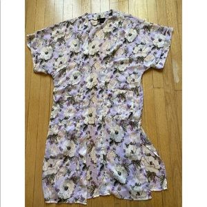 3/$25 • Steve Madden floral kimono with pockets